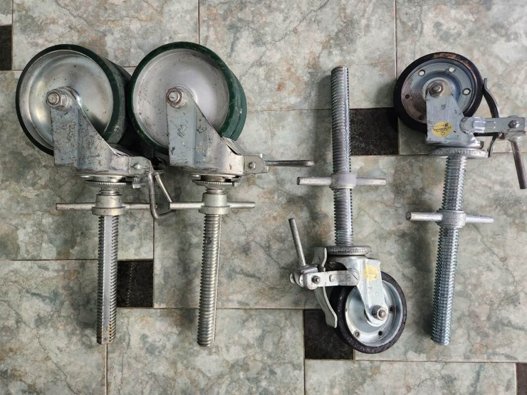 bánh xe dàn giáo bãi nhật tăng giảm